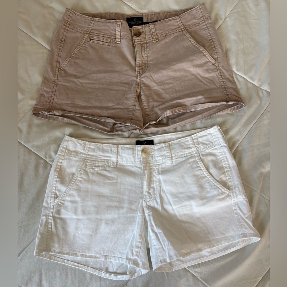 American Eagle Outfitters Tan and White Women's Shorts
